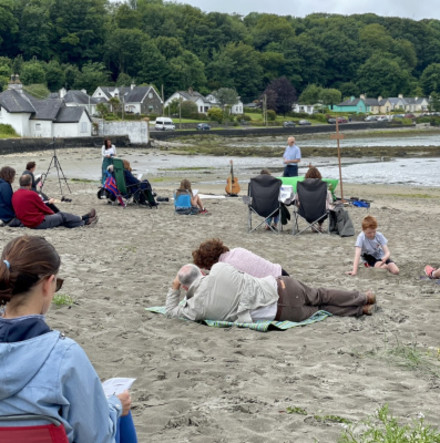 Open&ndash;air beach service in Kilgariffe Union