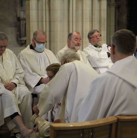 Service, solidarity and community &ndash; the message of Maundy Thursday 