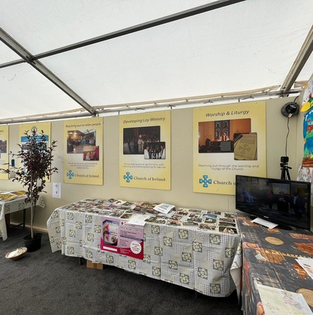 Ploughing stand for all!