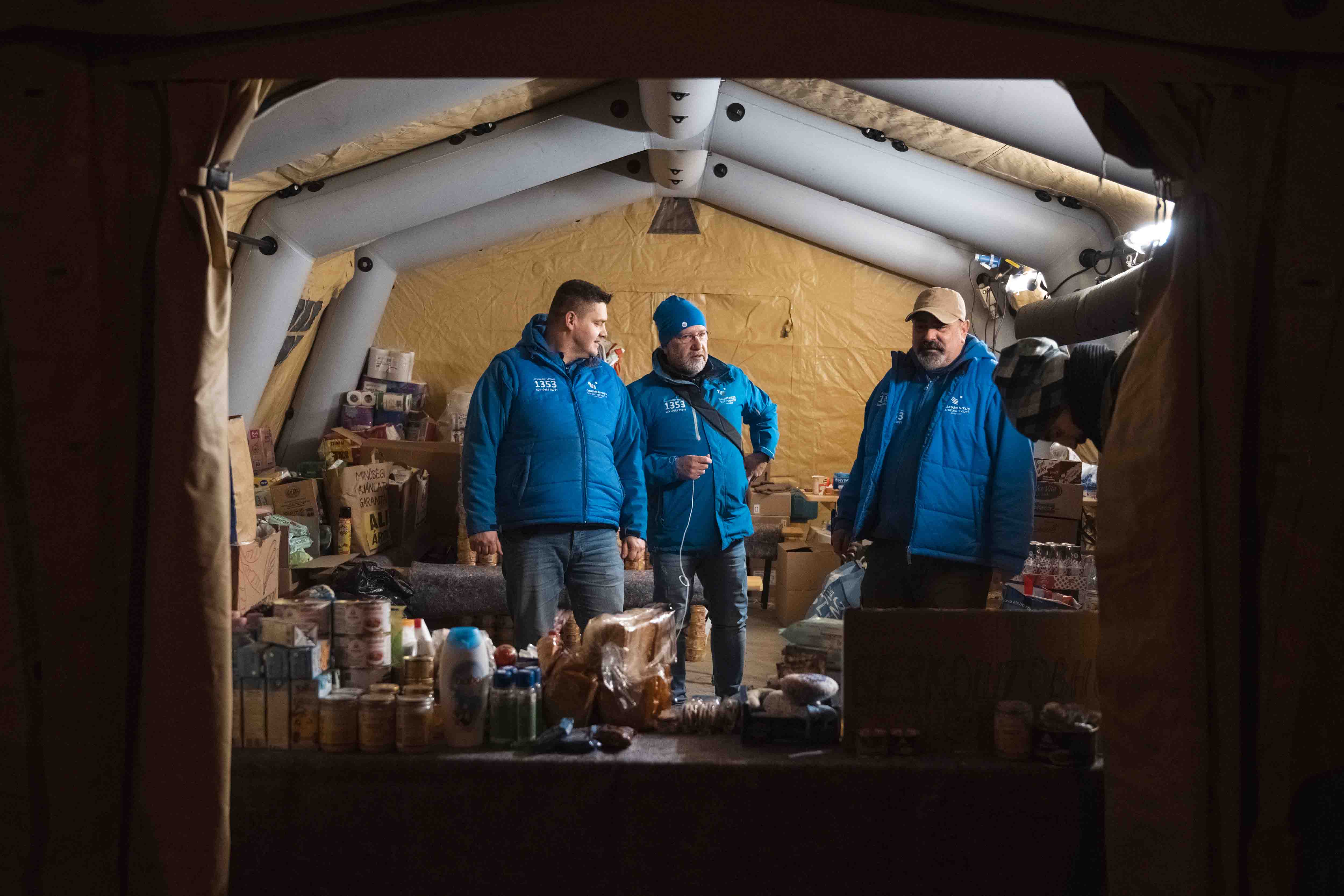 Hungarian Interchurch Aid's help point in the village of Barabás in eastern Hungary provides snacks, drinks and toiletries to Ukrainian refugees. The small village of 700 people has come together to help refugees with local organisations and volunteers working together to get refugees across the border and to provide the support they need. Photo credit: Finn Church Aid/ACT Alliance.