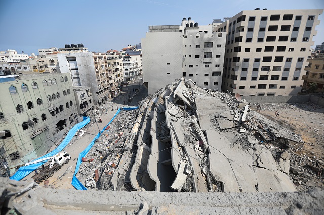 Damage following an air raid in Gaza in early October. Photo credit: Ibrahim Zaanoun/Tearfund.