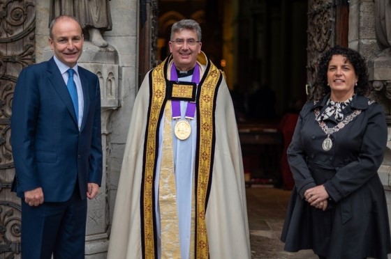 An Taoiseach Miche&aacute;l Martin, the Very Rev. Nigel Dunne, and the Deputy Lord Mayor Mary Rose Desmond.