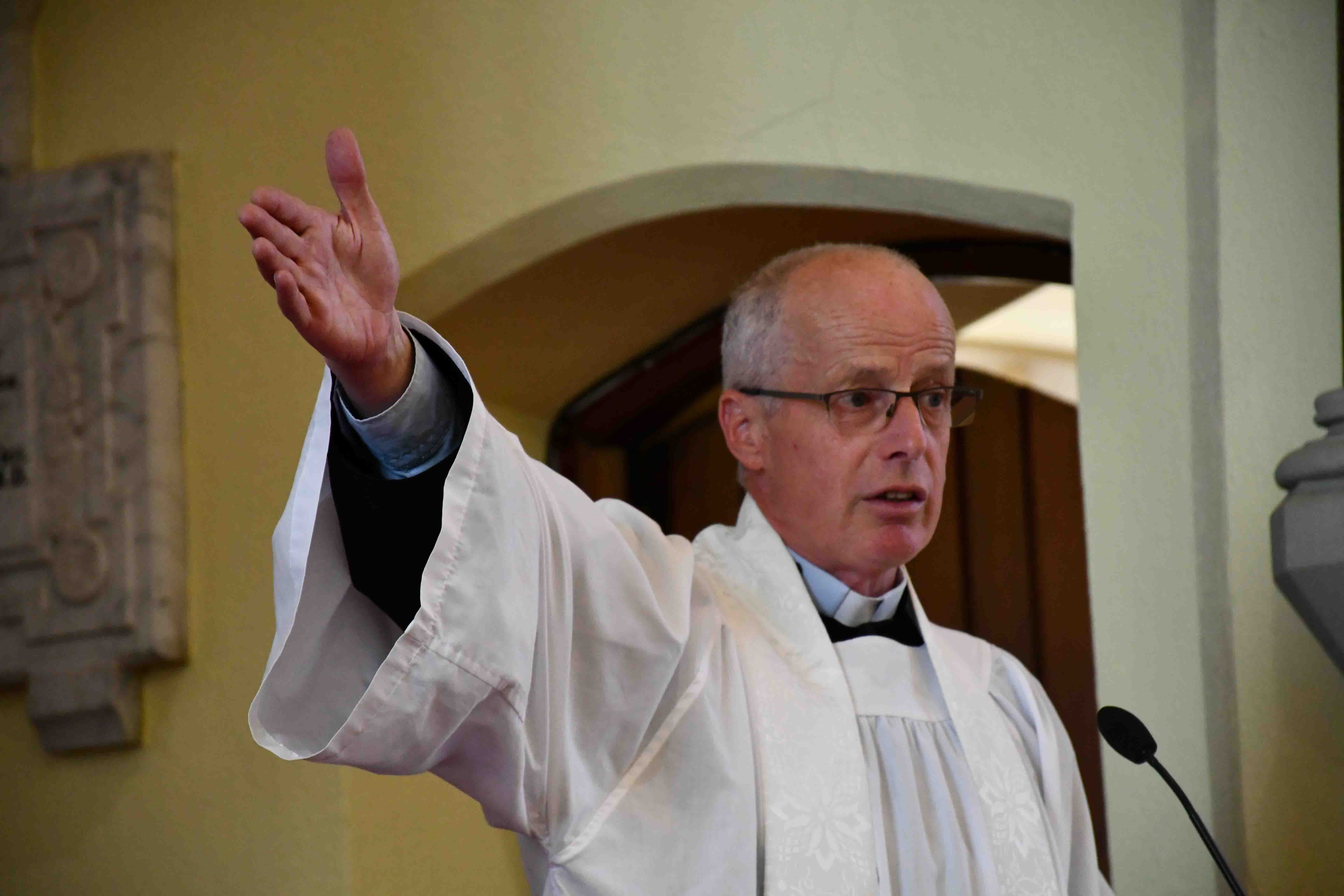 The Rev Dr Robin Stockitt.