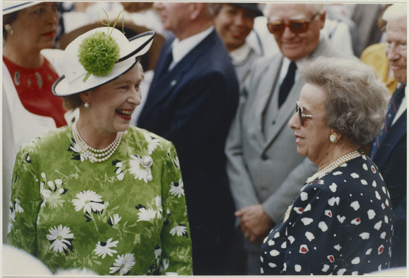 On a walkabout. Photo credit: Library and Archives Canada.