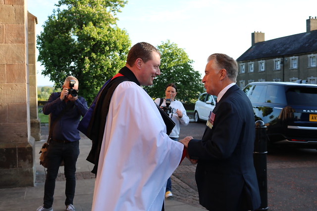 Dean Shane Forster greets the Earl of Caledon, HM Lord Lieutenant of Armagh.